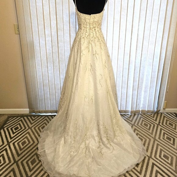 The Stephen Yearick Beaded Ivory Wedding Dress 6 - Picture 3 of 5